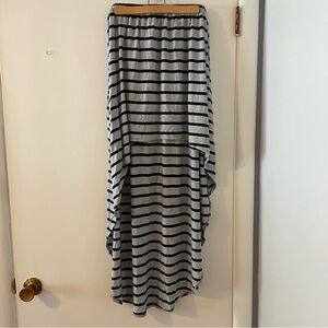 Forever 21 Striped High-Low Skirt in Black and Gray